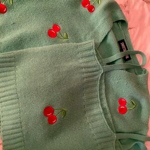 SWEET AND SINFUL GREEN CHERRY SET
CROP TOP/SWEATER